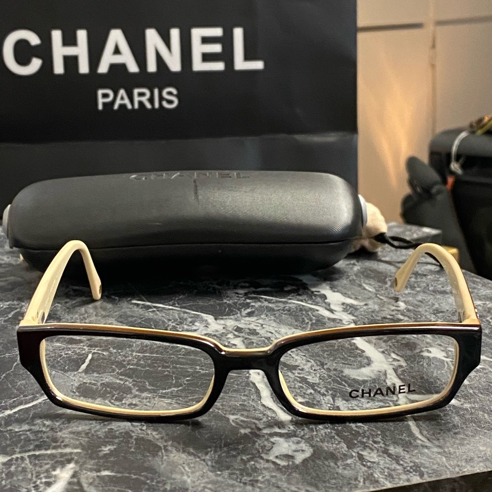 Chanel glass frame 3075 B c711 53/17 135 with big logos